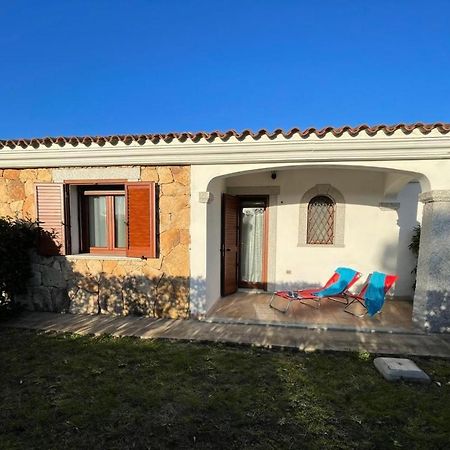 Case Vacanza Onda E Riva Будони Экстерьер фото