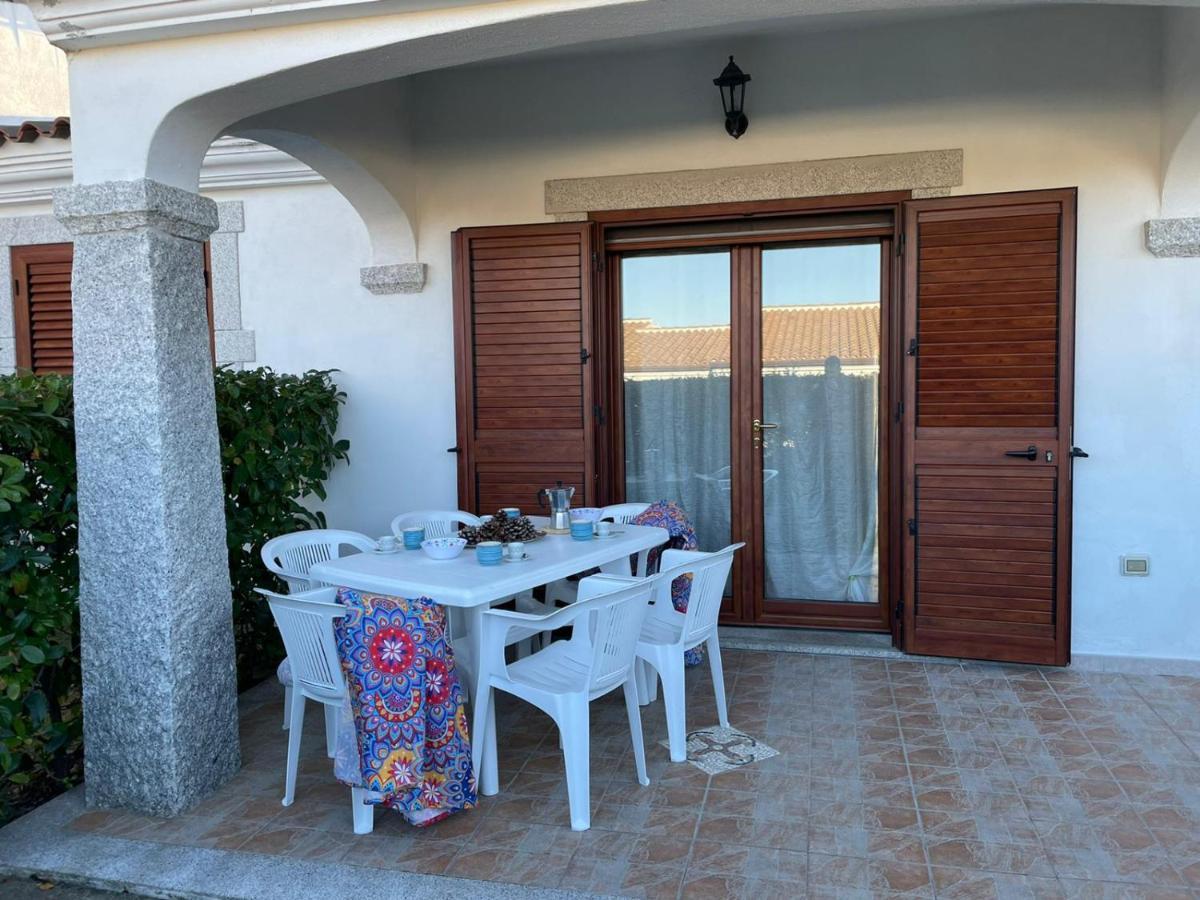Case Vacanza Onda E Riva Будони Экстерьер фото
